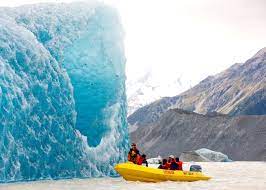 Glacier Boat Cruise